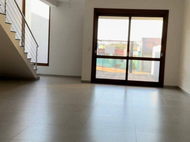 Sobrado para Venda em Lajeado - 2